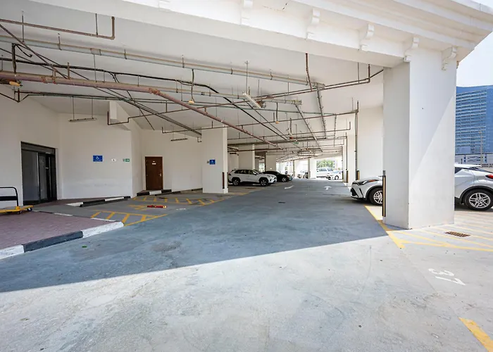 Comfortable Studio With Dubailand Vibes
