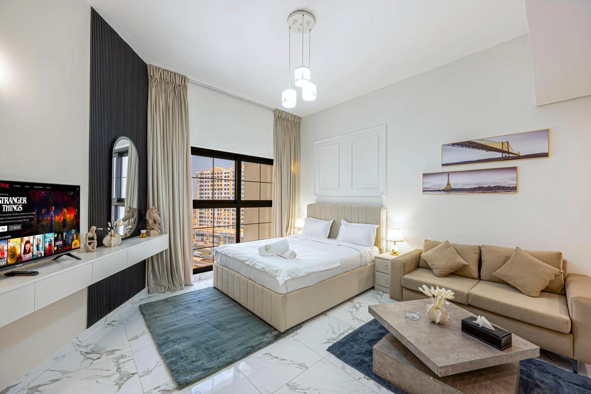 Comfortable With Dubailand Vibes Dubaï